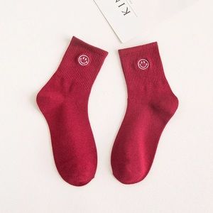 Smiley face socks new